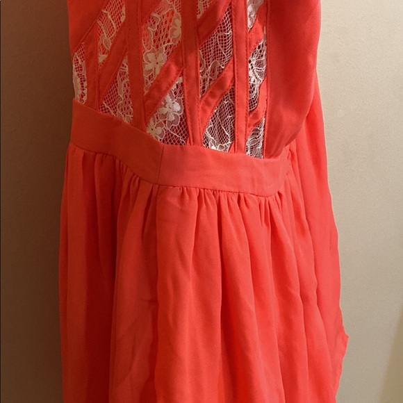 Dress - Picture 3 of 5